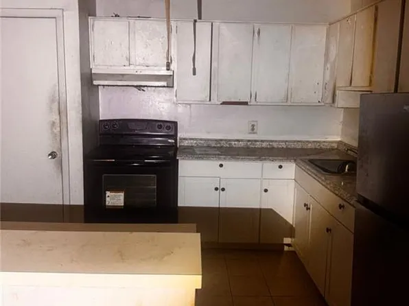 6552 Old Hampton Dr, Clarkston, GA 30021