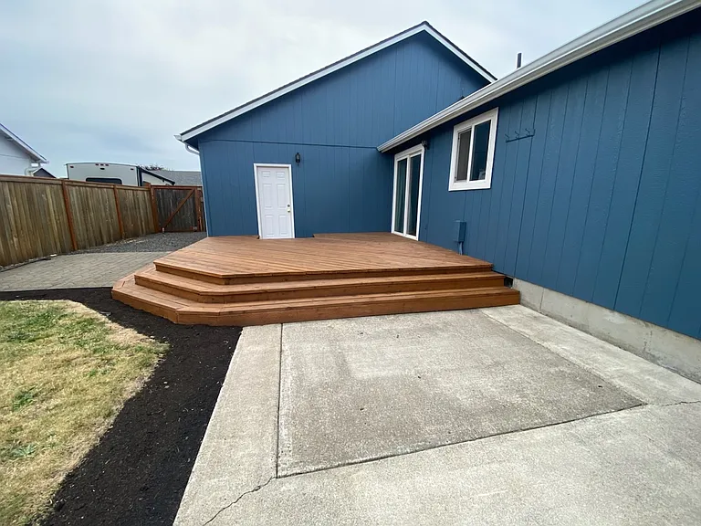 3910 Douglas Dr — Photo 9
