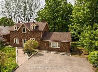 203 Blake St, Barrie, ON L4M 1K6