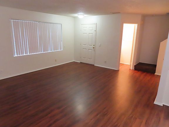 2nd image of 1185 Persimmon Ave #11
