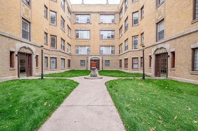 7369 N Damen Ave #B1 — Photo 10
