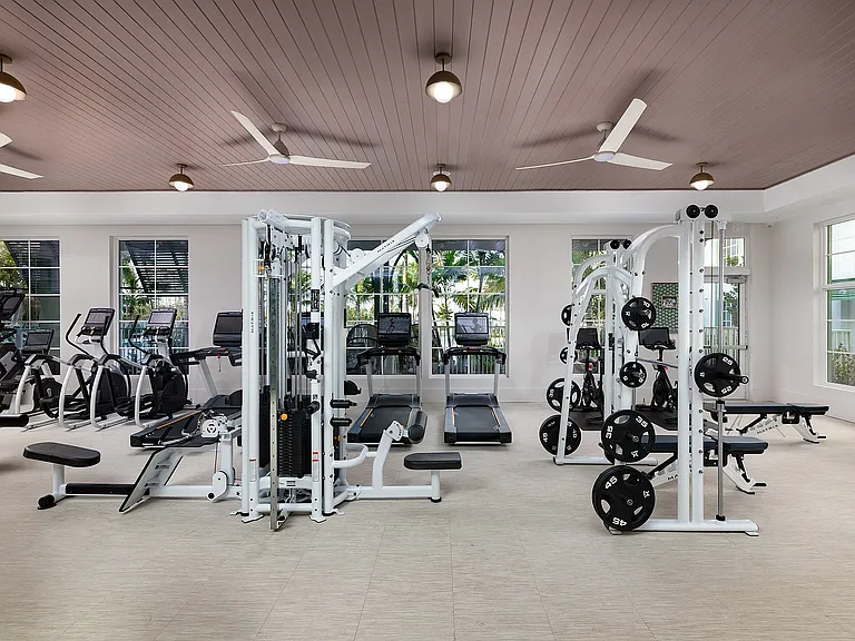 Marlowe Naples — Photo 18