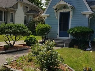 241 Hillside Ave, Pawtucket, RI 02860