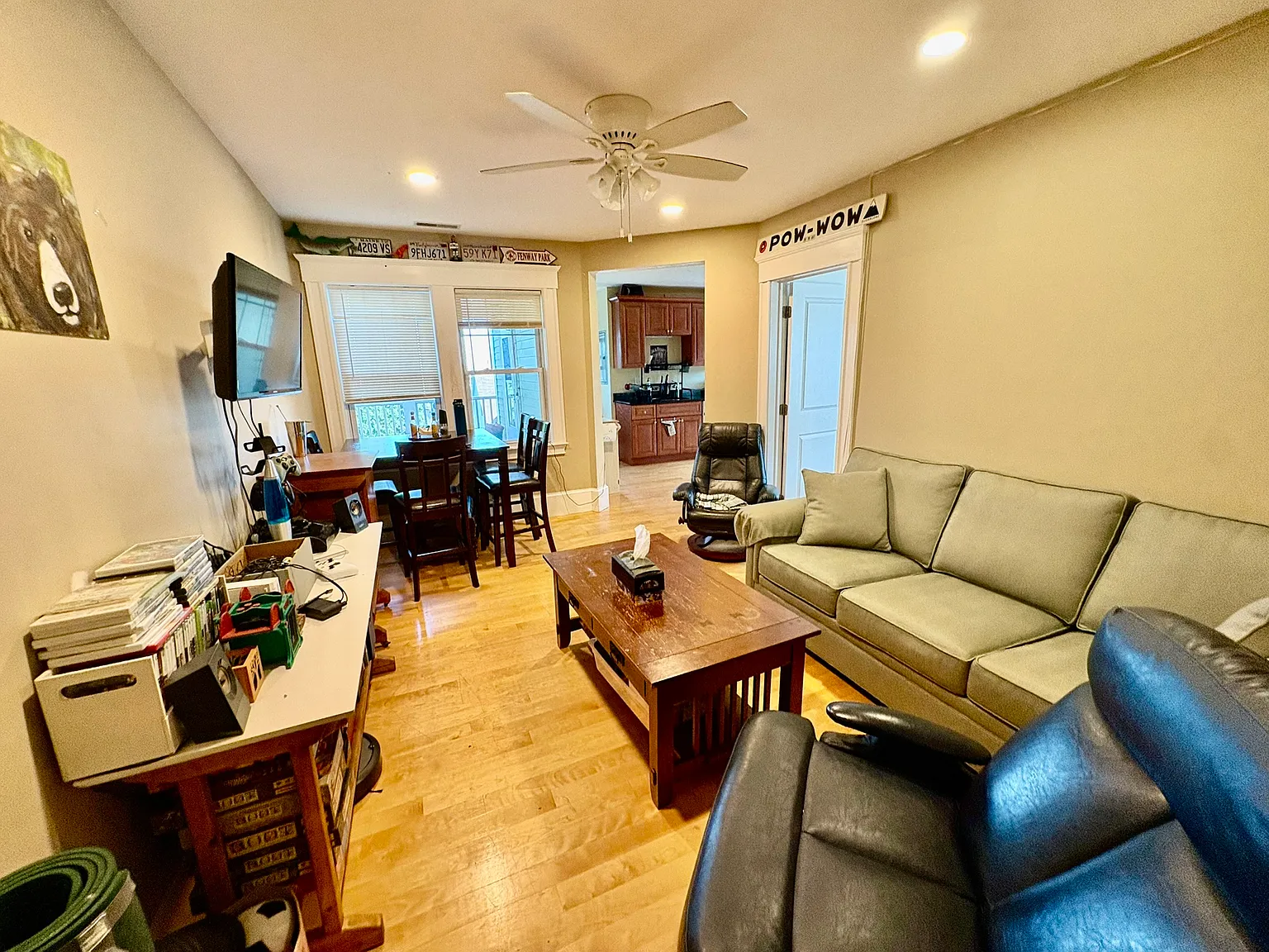 3 bed, 1361 sqft, $4,100 — Photo 3