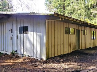 2111 Yachats River Rd, Yachats, OR 97498