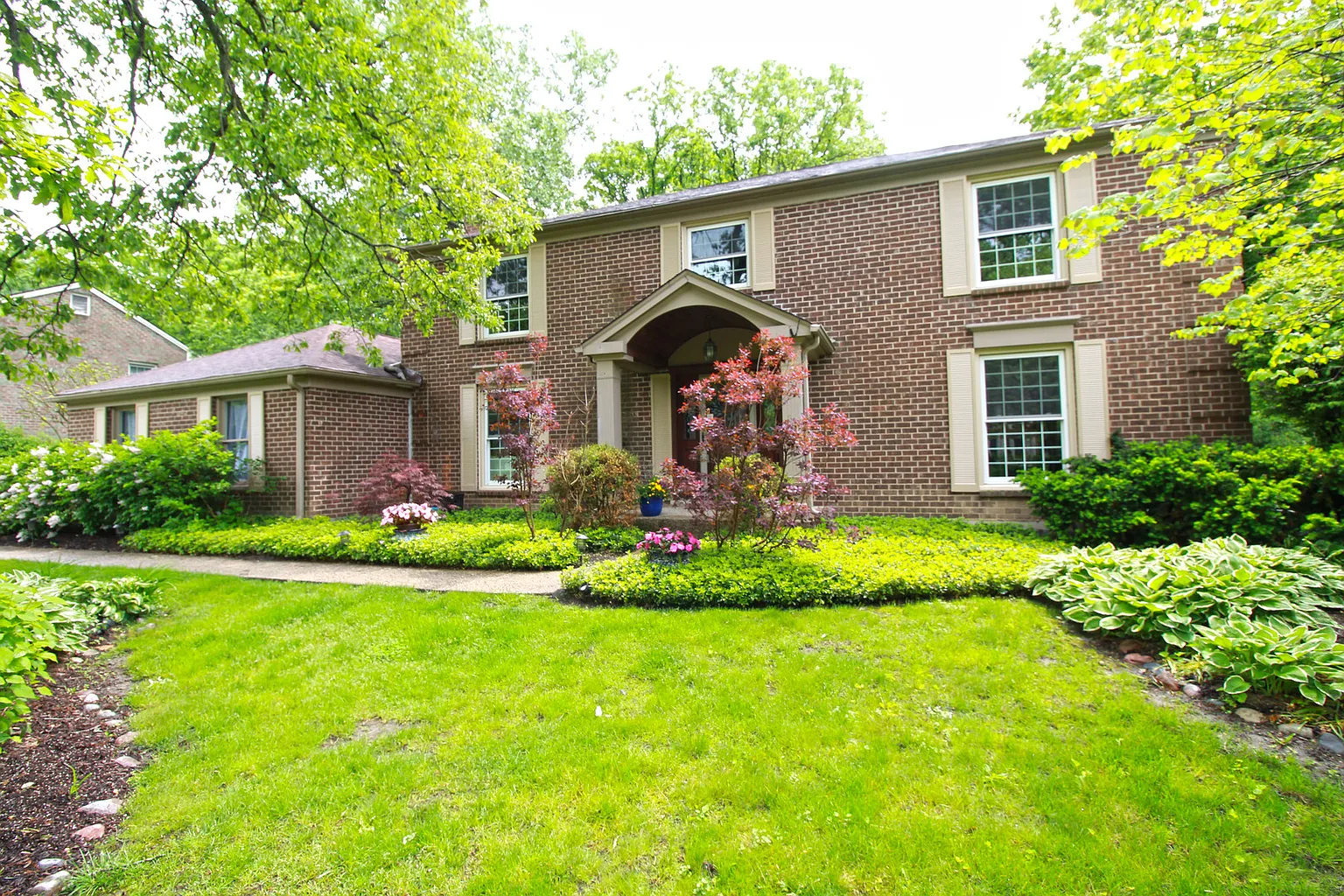 11 Nottingham Dr photo 1