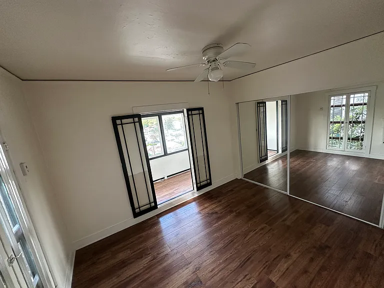 1736-1740 Griffith Park Blvd #1/4 — Photo 3