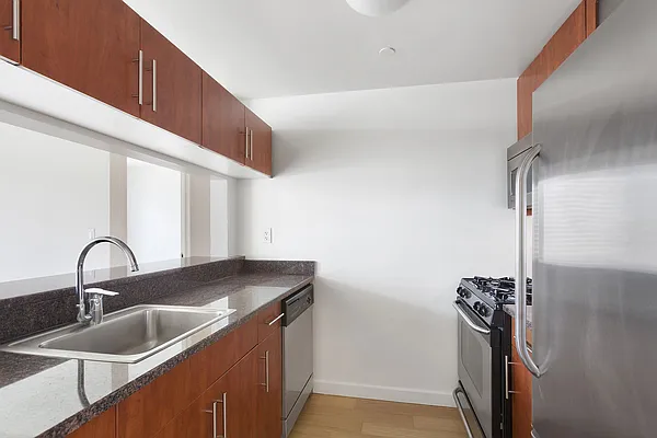 Rented by Cooper & Cooper Real Estate | media 26