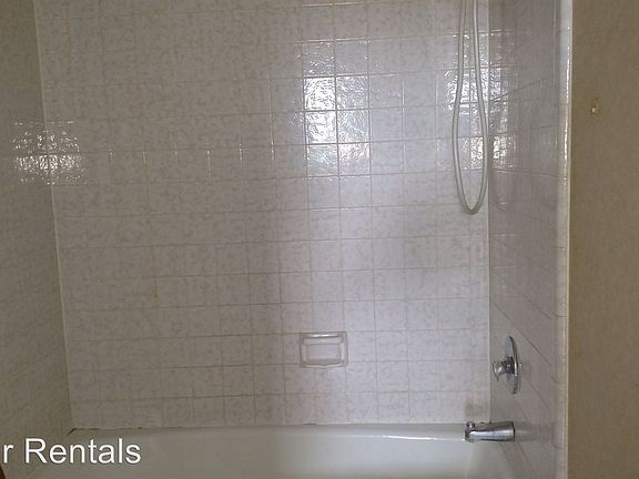 3rd image of 4356 N Esmond Dr