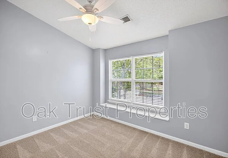 1001 Elm Hall Cir — Photo 11