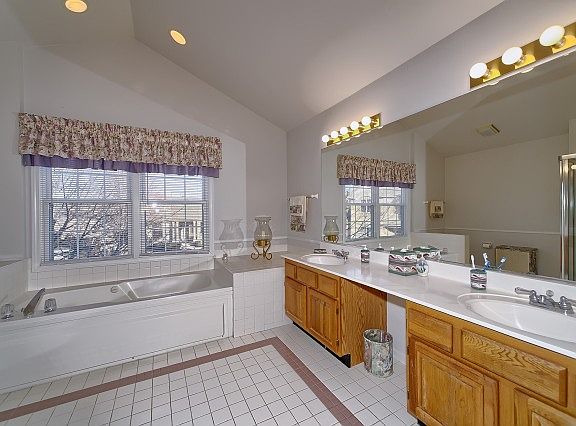 2nd image of 319 Parkway Ave