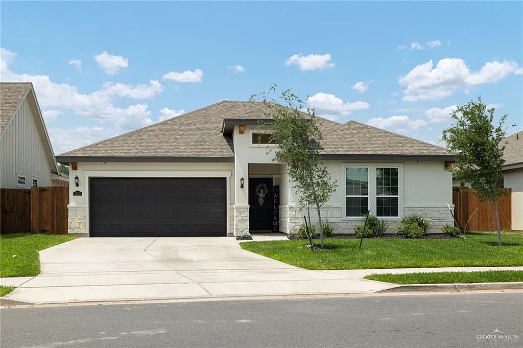 3 bed, 2.5 bath, 2277 sqft, $2,900 — Photo 1