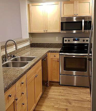 4th image of 25025 SE Klahanie Blvd APT B104