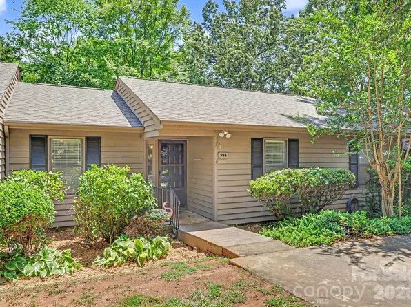 988 Cranberry Cir, Fort Mill, SC 29715