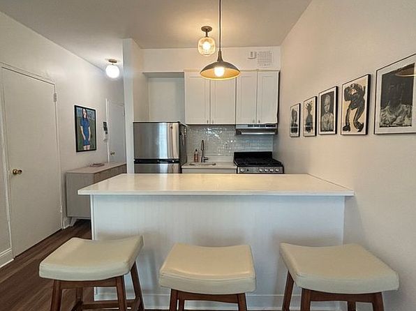 321 E 71st St APT 5E