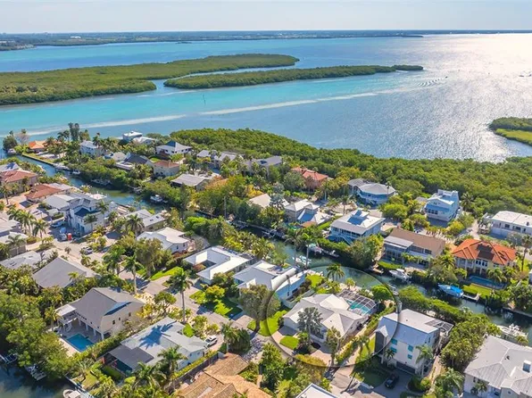672 Marbury Ln, Longboat Key, FL 34228