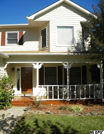2nd image of 3887 Shakespeare Dr