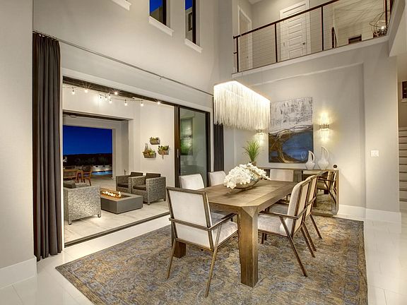 The Lynmar II Dining Room