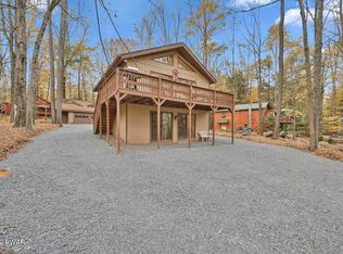 3 Oakwood, Lake Ariel, PA 18436
