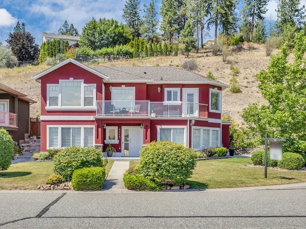 2040 Spyglass Way, West Kelowna, BC V1Z 3Z7