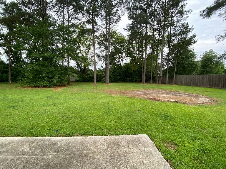 5618 Emily Ln — Photo 15