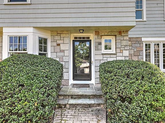 2nd image of 129 Fosdyke St