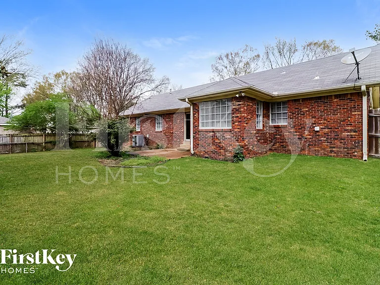 5373 Banbury Ave — Photo 15