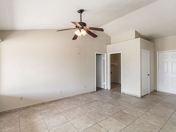 4th image of 15 N Shasta Cir