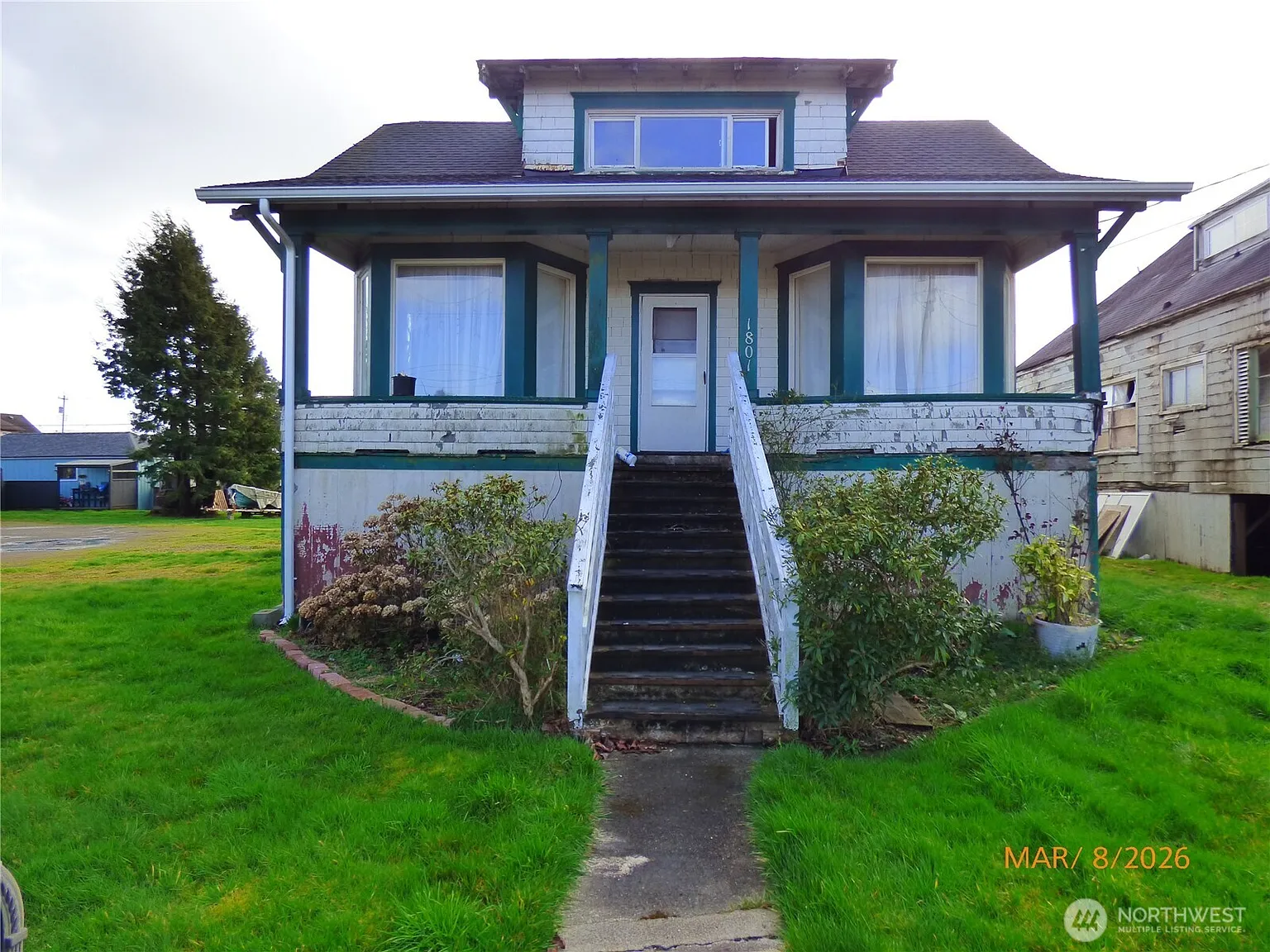 1801 W Second photo 1