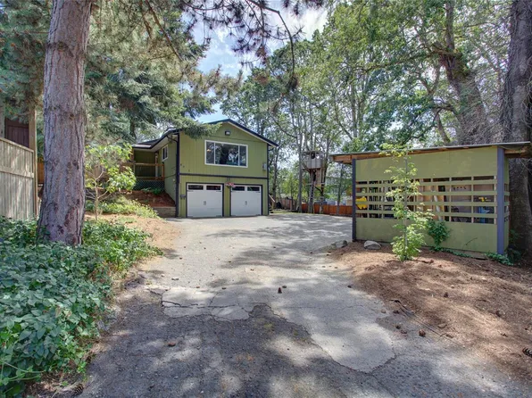 6013 Wisteria Pl, North Cowichan, BC V9L 4N4