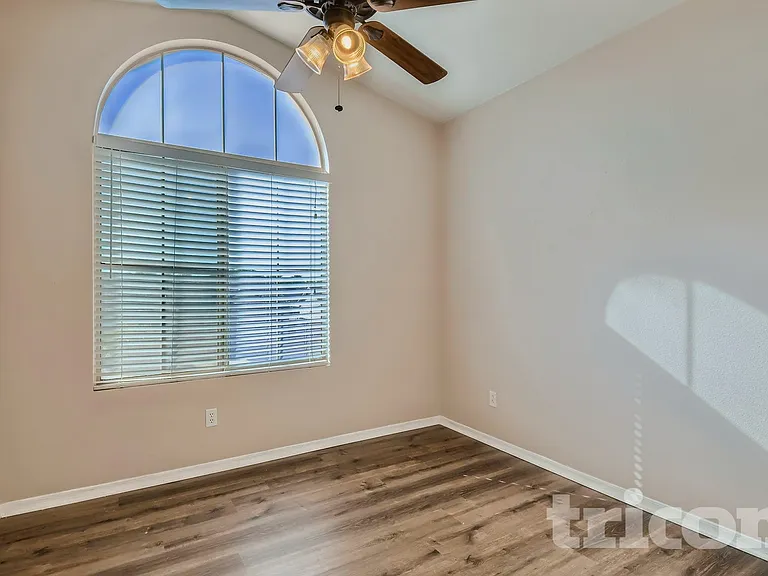 15028 W Honeysuckle Ln — Photo 6