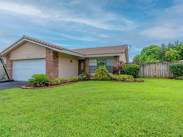 2357 NW 92nd Ave, Coral Springs, FL 33065