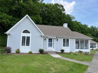 13 Bittersweet Rdg #13, Middlefield, CT 06455
