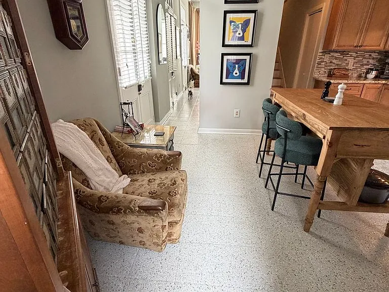 802 Spain St #3 — Photo 36
