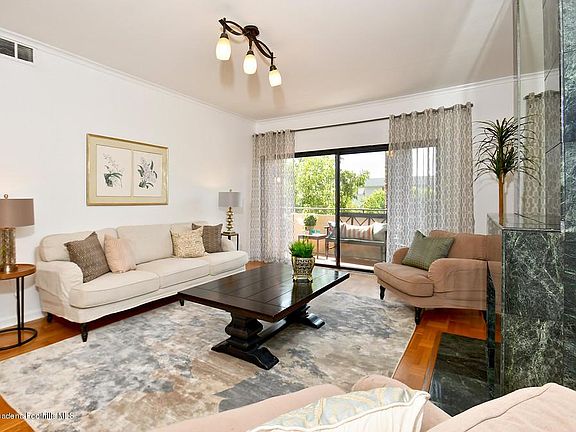 5th image of 500 E Lexington Dr APT 206