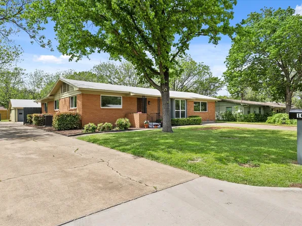 1017 Stanley St, Denton, TX 76201