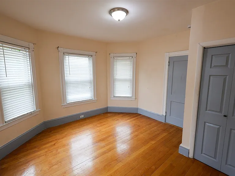 209 W Harvard St #1 — Photo 6