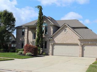 48259 Beacon Square Dr, Macomb, MI 48044