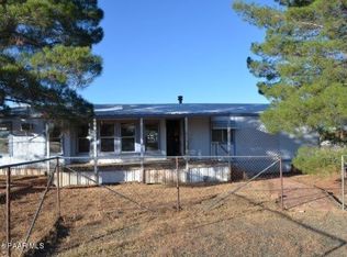 15462 S Cordes Lakes Dr, Mayer, AZ 86333