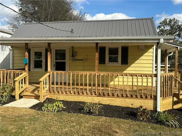 503 N Hayes Avenue, Salem, IN 47167