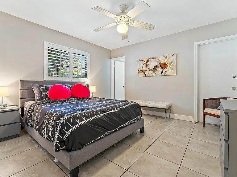 3036 Park Ave — Photo 13