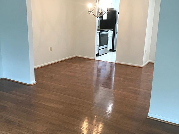 5th image of 134 Arrowood Dr