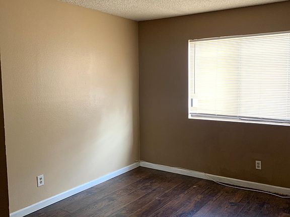 4th image of 3944 Coconut Ct