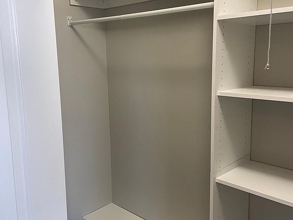 walk-in closet walk-in closet