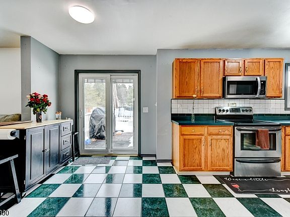 5th image of 101 Race Track Ci