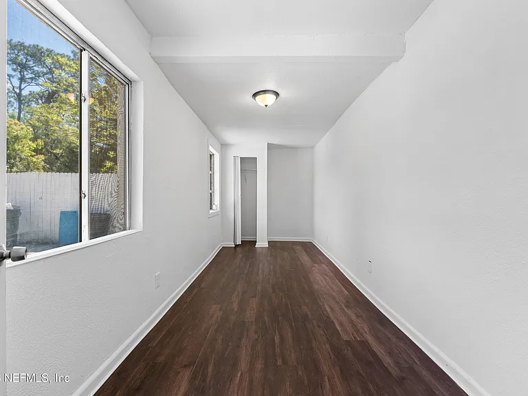 3250 Soutel Dr — Photo 7
