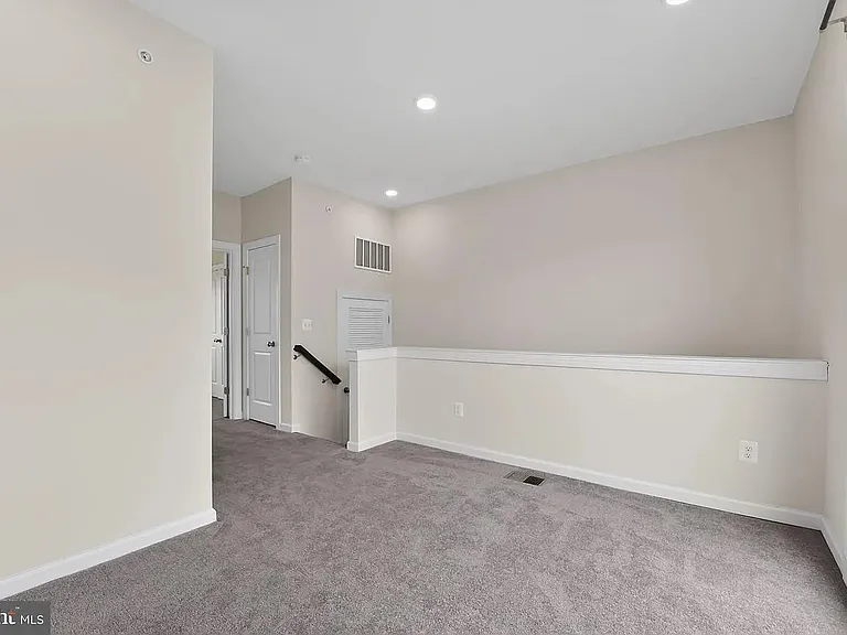 8041 Baxter St — Photo 25