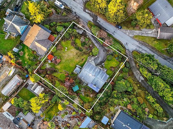 3rd image of 1148 & 1156 Helen Rd