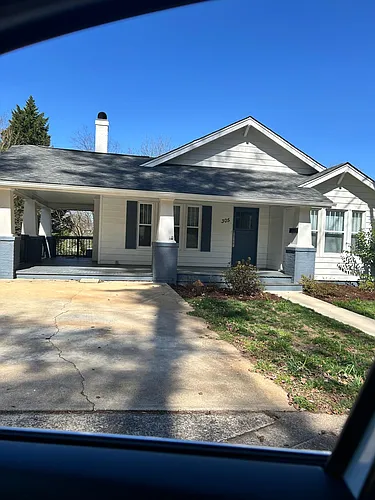 305 E Concord St Photo 1