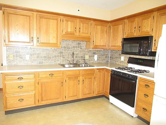 3rd image of 5914 Leisure South Dr SE